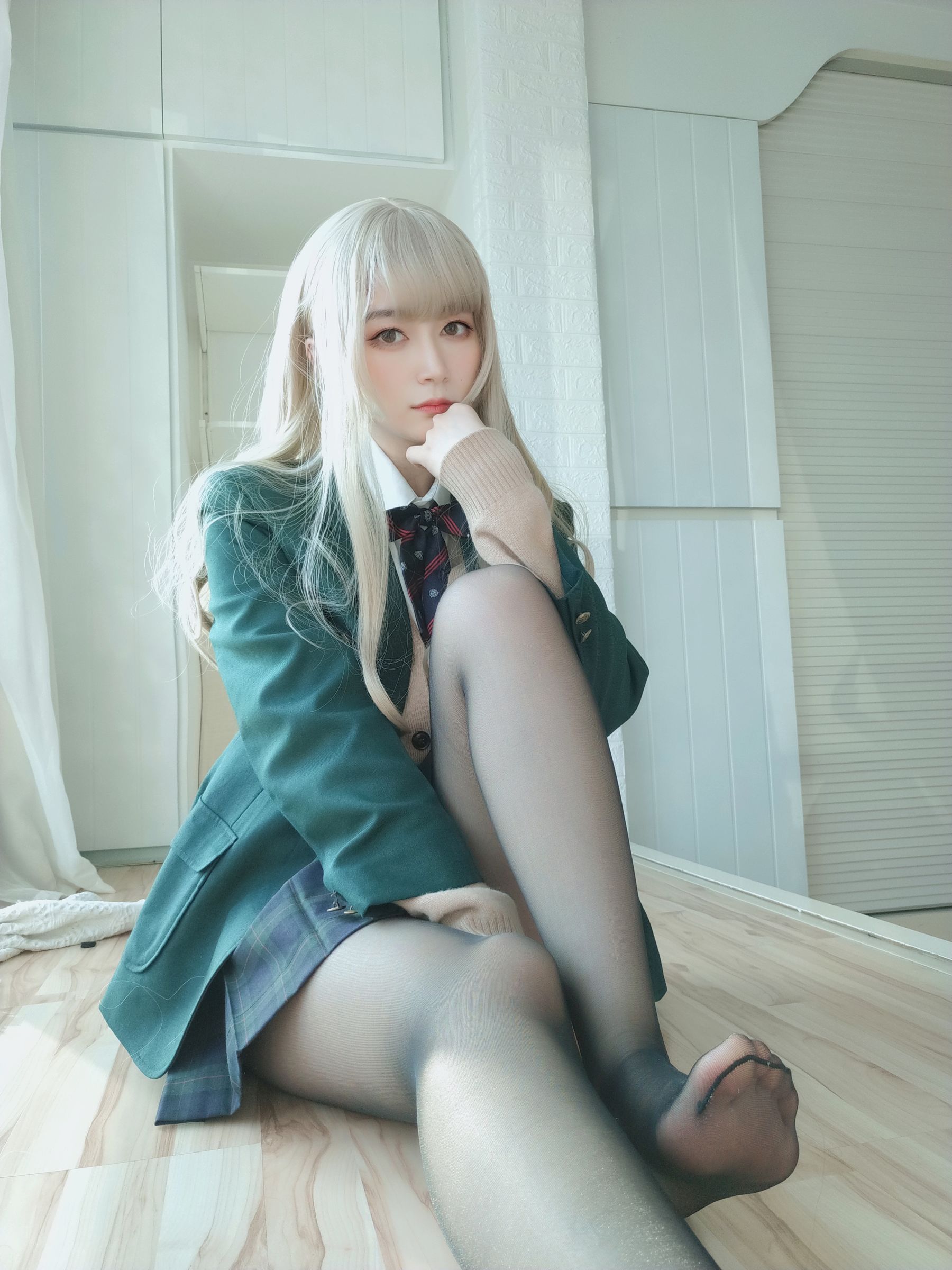 [COS写真]小姐姐白银81–灰色空间插图4